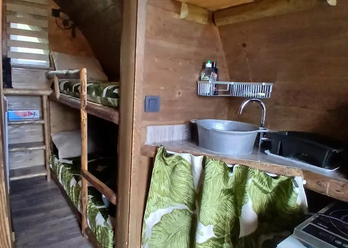 Дом отдыха La Colline Aux